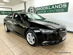 Black Used 2020 Vauxhall Insignia Design Edition Hatchback | £10,785 (Fair price)