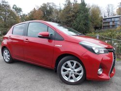 Red Used 2016 Toyota Yaris Hybrid Hatchback | £11,995 (Fair price)