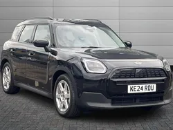Midnight black ii Used 2024 Mini Countryman Classic SUV | £34,695 (Expensive)