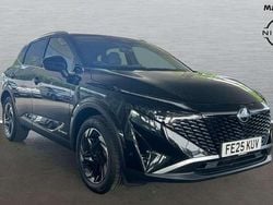 Pearl black New 2025 Nissan Qashqai N-Connecta SUV | £29,250