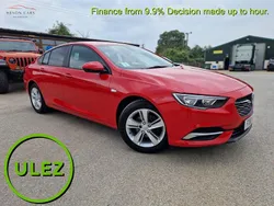 Red Used 2018 Vauxhall Insignia Design Edition Hatchback | £5,995 (Fair price)