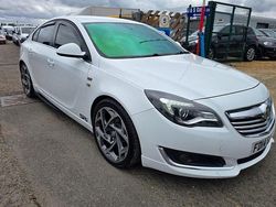 White Used 2014 Vauxhall Insignia SRi Hatchback | £3,999 (Fair price)