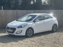 White Used 2015 Hyundai i30 Premium Hatchback | £6,400 (Fair price)