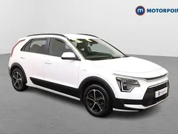 White Used 2022 Kia Niro 2 SUV | £18,399 (Fair price)
