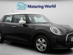 Used 2022 Mini Cooper Classic Hatchback | £16,500 (Fair price)