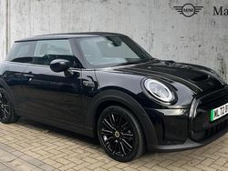 Midnight black ii Used 2022 Mini Cooper S Level 3 Hatchback | £18,306 (A bit pricey)