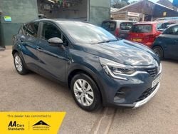 Blue Used 2022 Renault Captur Iconic SUV | £14,975 (Fair price)