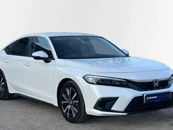 Premium paint platinum white Used 2025 Honda Civic Elegance Hatchback | £28,864 (Super price)