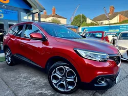 Red Used 2016 Renault Kadjar Dynamique SUV | £6,980 (Fair price)