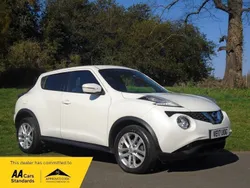 White Used 2017 Nissan Juke N-Connecta SUV | £6,750 (Fair price)