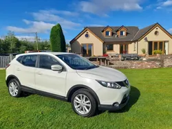 White Used 2014 Nissan Qashqai Acenta SUV | £2,999
