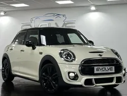 White Used 2019 Mini Cooper S Hatch Hatchback | £15,395 (Good price)