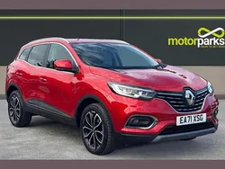 Flame red metallic Used 2021 Renault Kadjar Version S SUV | £13,400 (Fair price)