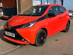 Orange Used 2014 Toyota Aygo X-cite Hatchback | £5,557 (Fair price)