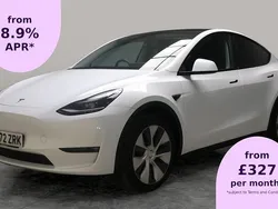 White Used 2022 Tesla Model Y Long Range SUV | £24,174 (Fair price)