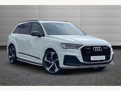 White Used 2020 Audi Q7 Comfort SUV | £46,450 (Fair price)