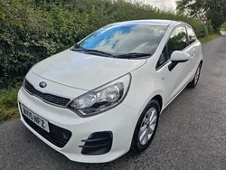 White Used 2015 Kia Rio 2 Hatchback | £3,795 (Fair price)