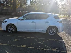 Lexus CT200h