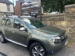 Green Used 2015 Dacia Duster Lauréate SUV | £5,495 (Good price)