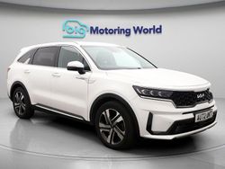 White Used 2022 Kia Sorento SUV | £22,700 (Super price)