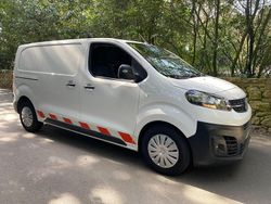 White Used 2019 Vauxhall Vivaro Edition Van | £7,895 (Good price)