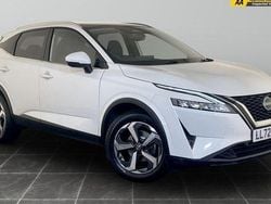White Used 2022 Nissan Qashqai N-Connecta SUV | £13,795 (Fair price)