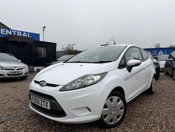 White Used 2009 Ford Fiesta Style Hatchback | £2,195 (Fair price)