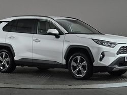 White Used 2021 Toyota RAV4 Hybrid Design SUV | £20,577 (Fair price)