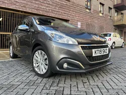 Grey Used 2019 Peugeot 208 Signature Sky Hatchback | £4,795 (Super price)