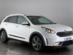 White Used 2018 Kia Niro SUV | £14,050 (Good price)