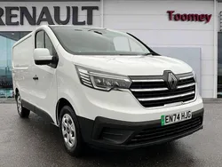 White New 2025 Renault Trafic Van | £30,995