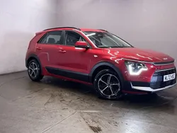 Red Used 2022 Kia Niro 2 SUV | £17,999 (Fair price)