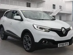 White Used 2016 Renault Kadjar Dynamique SUV | £5,495 (Good price)