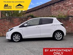 White Used 2014 Toyota Yaris Hybrid Plus | £7,995 (Fair price)