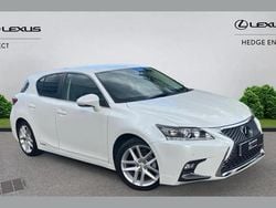 White Used 2020 Lexus CT200h Hatchback | £18,750 (Fair price)