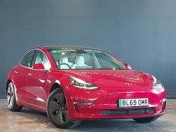 Red Used 2019 Tesla Model 3 Long Range AWD Sedan | £17,998 (A bit pricey)