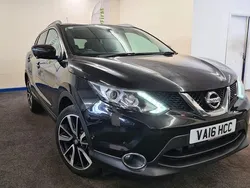 Black Used 2016 Nissan Qashqai Tekna SUV | £8,995 (Good price)