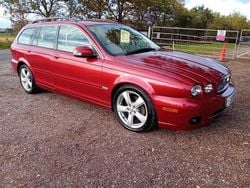 Red Used 2009 Jaguar X-type SE Estate | £5,450 (A bit pricey)