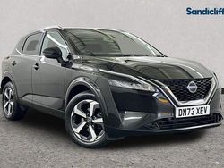 Black Used 2024 Nissan Qashqai N-Connecta SUV | £18,905 (Good price)