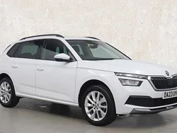 Moon white metallic Used 2023 Skoda Kamiq SE Drive SUV | £15,405 (Fair price)