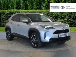 Silver Used 2022 Toyota Yaris Hybrid Design Estate | £19,995 (Fair price)