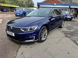Blue Used 2018 VW Passat GTE Sedan | £11,099 (Good price)