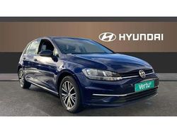 Blue Used 2018 VW Golf VII SE Hatchback | £10,819 (Fair price)