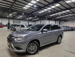 Grey Used 2021 Mitsubishi Outlander P-HEV Estate | £10,980 (Fair price)