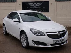 White Used 2016 Vauxhall Insignia SRi Hatchback | £4,499 (Fair price)