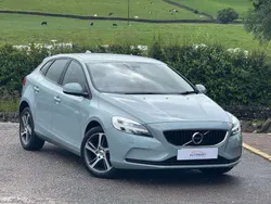 Blue Used 2018 Volvo V40 Momentum Estate | £12,445 (Fair price)