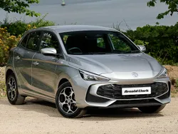 Silver New 2025 MG MG3 SE Hatchback | £14,998 (Fair price)