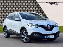 White Used 2017 Renault Kadjar Dynamique SUV | £8,000 (Fair price)