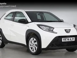 White Used 2024 Toyota Aygo PURE Hatchback | £13,550 (Fair price)