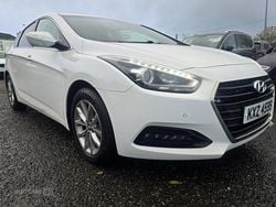 White Used 2017 Hyundai i40 SE Sedan | £7,850 (Fair price)